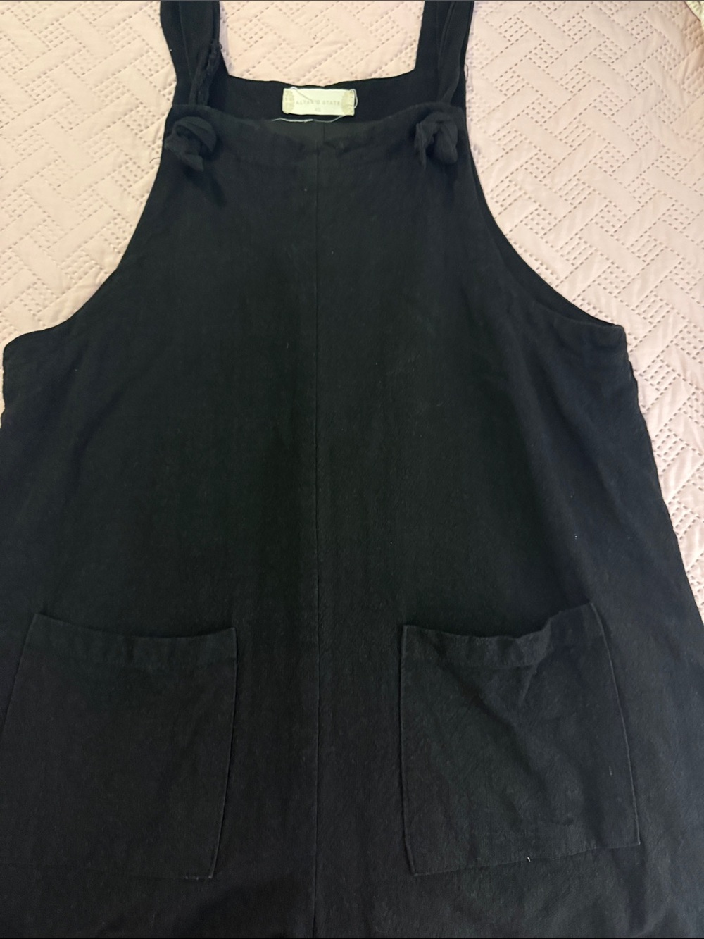 Altar'd State Black Sleeveless Jumper Overalls with Front Pockets